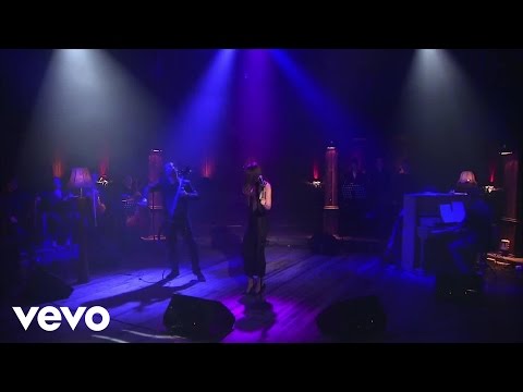 Elvana Gjata - Anonim (Acoustic Live Session)