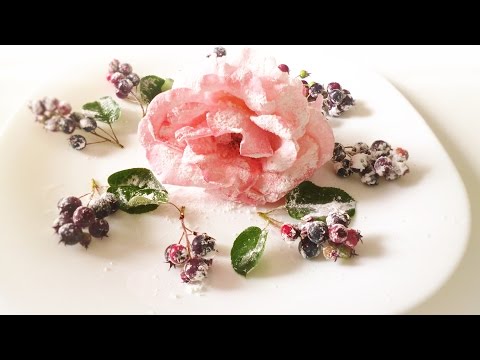 Засахаренные украшения для торта из живых цветов и свежих ягод.Урок 11.