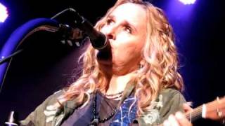 Melissa Etheridge ~ The Different