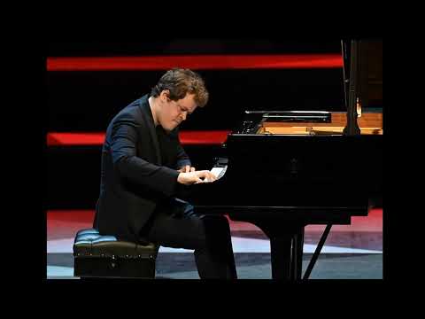 Benjamin Grosvenor - Saint-Saëns/Godowsky - Le Cygne (The Swan) from Carnival of the Animals (2023)