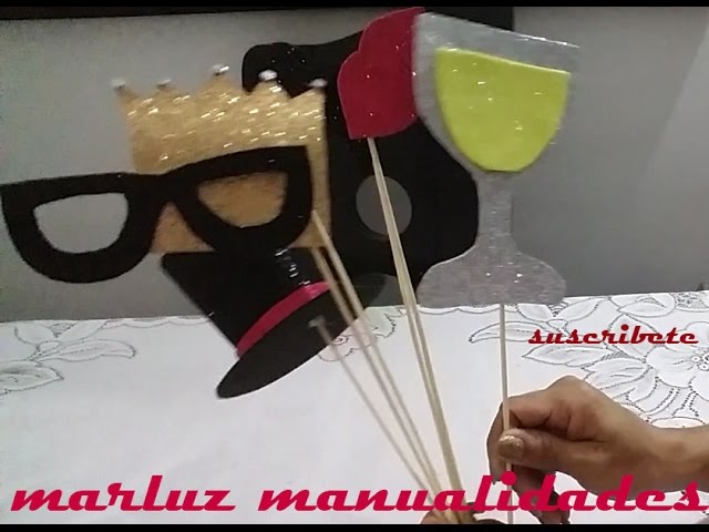 Vídeo relacionado con Norinoya 24 piezas de accesorios para fotomatón de la Copa del Mundo de fútbol, suministros de fiesta para el día del partido de fútbol, divertidos accesorios para selfies para celebraciones de