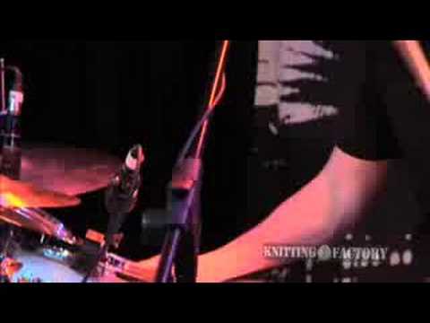 BEDOUIN SOUNDCLASH - "When the night feels my song" (Live)