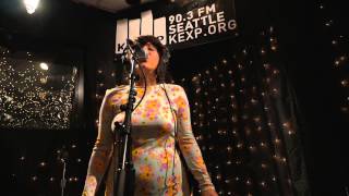 Elastic Bond - In Your Eyes (Live on KEXP)