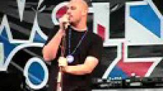 Phil Stacey singing &quot;Looking Like Love&quot;.