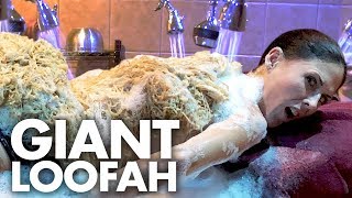 Getting a Full Body Scrub with a GIANT LOOFA?!? (Beauty Trippin)