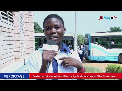 Actions sociales : Remise des prix aux meilleurs élèves du Lycée Moderne Jeunes Filles de Yopougon