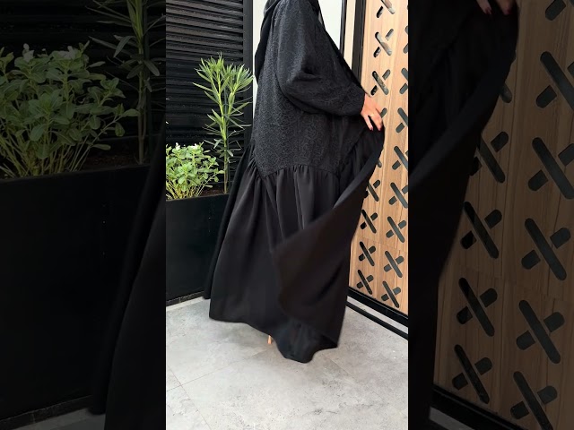 عباية كريب نواعم كوري مع دانتيل