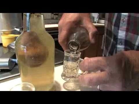 Make Pear Schnapps