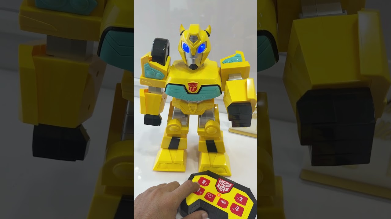 Jam'n Hasbro: Transformers Rescue Bots Academy Bumblebee RC Robot Walk Transformer Radio Controlled.