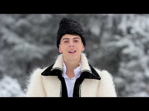 Andrei Abriham  - Sara de Craciun