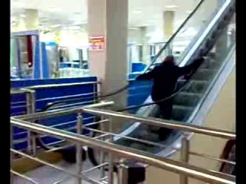 Pierwszy raz na ruchomych schodach