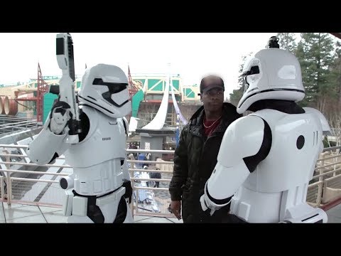 John Boyega meets the Legends of Star Wars at Disneyland Paris