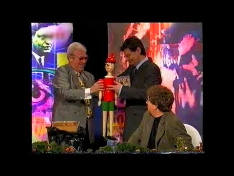 Heti Hetes 3x17 - Karácsonyi ajándékozás (részlet)