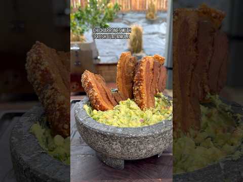 Chicharrones with guacamole