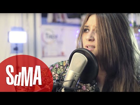 Adriana Moragues - Una luz distinta (acústicos SdMA)