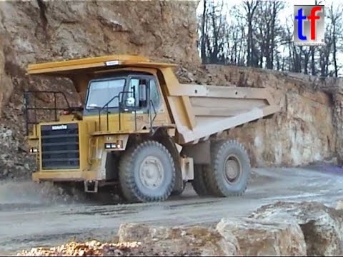 Komatsu HD405 @ Quarry / Steinbruch / Carrière en France, 04.04.2006.