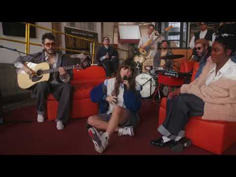 Noga Erez - BUBBLING - "Against The Machine" [LIVE]