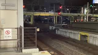 ６８３系＋６８３系８０００番台　特急サンダーバード　新大阪駅発車