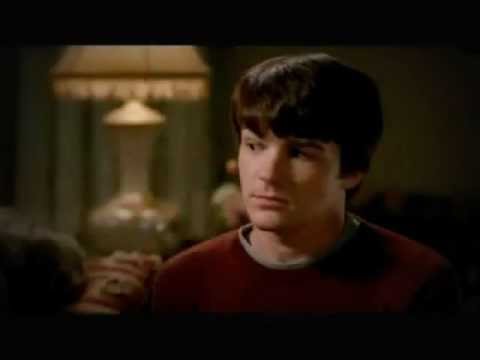 SUPERHERO   Le scorregge della zia