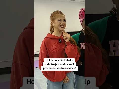 Try this #singers ! #coach #vocalcoach #singingtip @Sophie Lennon  #cherylporterdiva #shorts