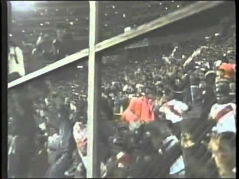 2004 (September 4) Peru 1-Argentina 3 (World Cup qualifier).mpg