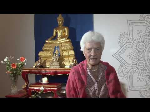 "Egal was ich mache, es ist immer verkehrt" -  Buddha Oma Ursula Lyon antwortet