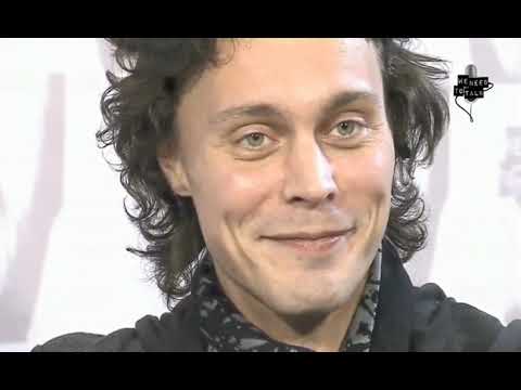HIM  Ville Valo - Interview ''We Need To Talk'' Mobile Check(Traducido, Subtitulado)