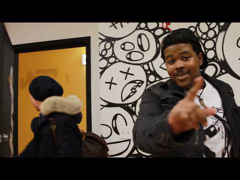 Capital STEEZ - Freestyling at the Entree Office