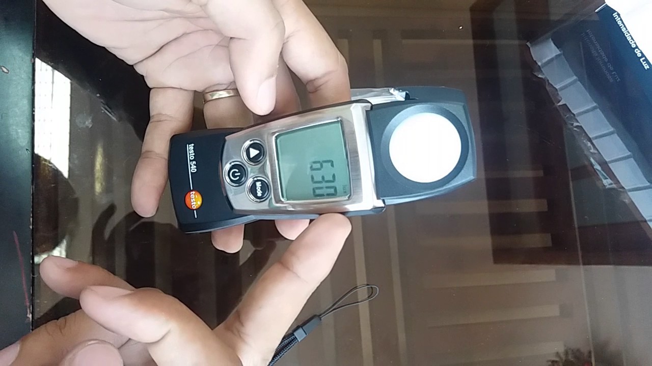 Люксметр TESTO 540  функция Hold ±3 Люкс ±3 % от изм. знач.