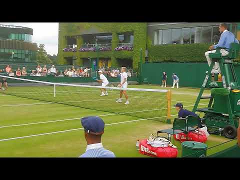Peter Makk and Ilya Beloborodko at Junior Wimbledon in 2019