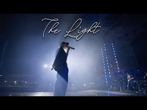 Thể hiện bởi Mỹ Tâm