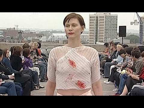 MICHELLE LOWE-HOLDER Spring Summer 2003 London - Fashion Channel