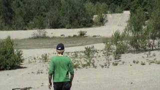 preview picture of video 'mm-2010-dunes-pt5 steve runs to hill and back'