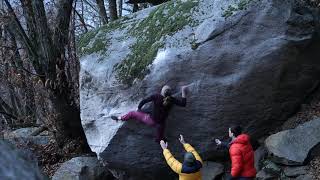 Video thumbnail of La boule, 8a. Cresciano