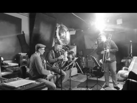 The Hämpton DixieBand - Kadun aurinkoisella puolella