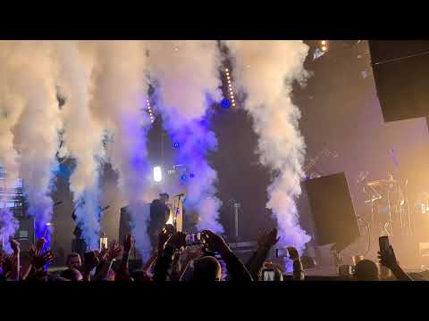 Мумий Тролль - Владивосток 2000 + Медведица. (закрытый концерт в Питере)