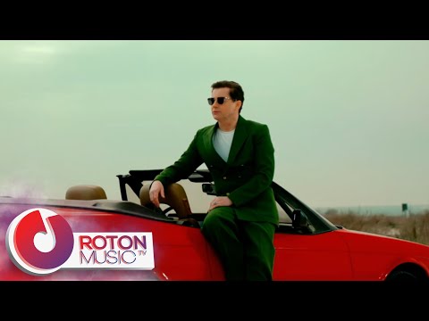 Akcent - She Cries