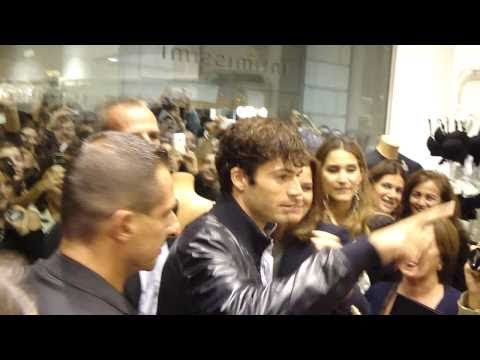 Luca Argentero da Intimissimi per la Vogue Fashion's Night Out (l'arrivo)