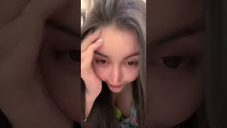 Kakak cantik lagi live