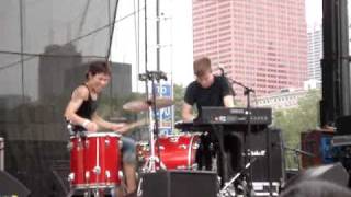 Matt &amp; Kim It&#39;s A Fact Lollapalooza 2007