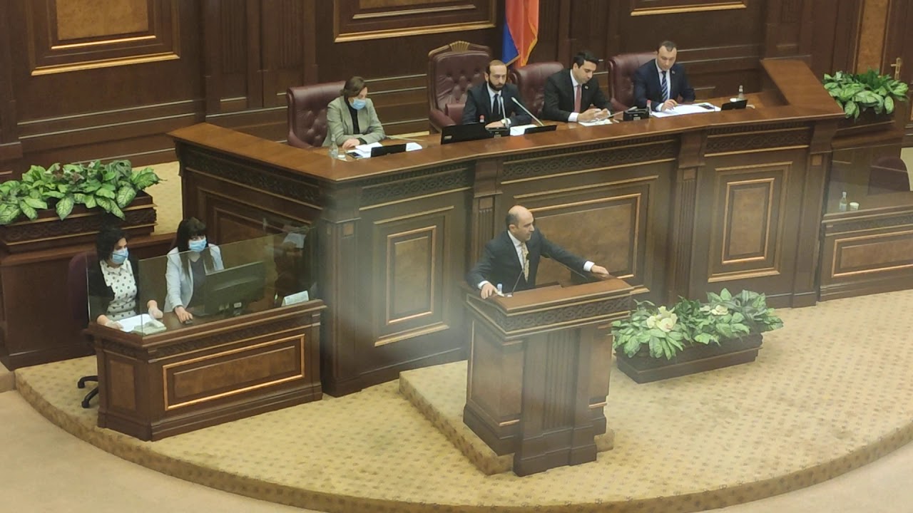 Լուսավորը առժամանակ լքեց դահլիճը