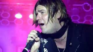 Hinder Acoustic Guitar "Get Me Away From You" Steamboat Days Burlington, Iowa 6-13-2013