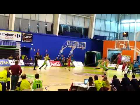 Óbila 76 - Murcia 66 (Cazorla anota forzando la prórroga)