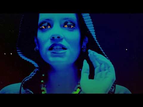 Lily Allen | Sheezus (Official Video)
