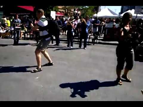 ASPHALT ORCHESTRA PLAYS ZOMBIE WOOF