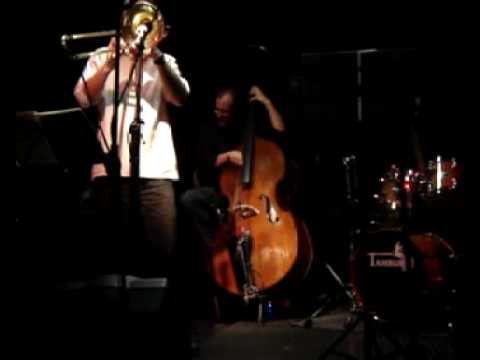 Dario Cellamaro SWINGSUITE 5et in concert at Art Blakey jazz club