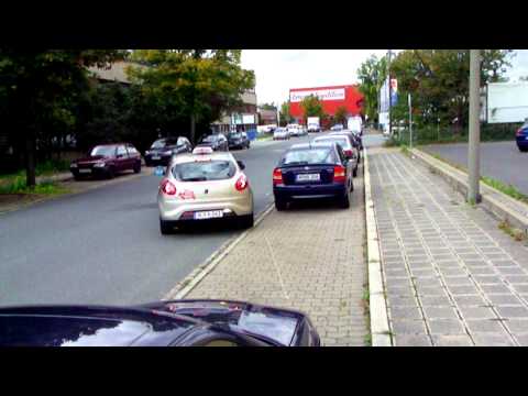 Grundfahraufgaben   Einparken längs mit Korrekturzug