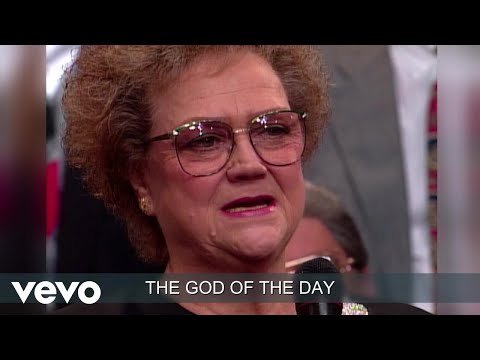 Gaither, Lily Fern Weatherford - God On The Mountain (Lyric Video / Live)