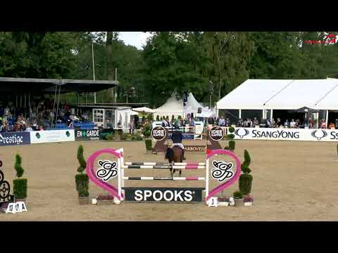 Zaccorado Blue v. Zirocco Blue VDL - Acorado - Caretino