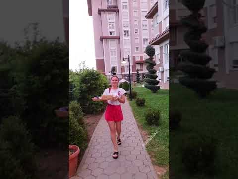 Korab Shaqiri i kendon nuses se tij kur i sherben kafe - 2021